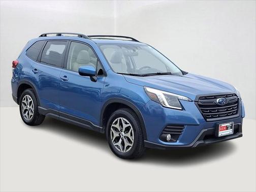 2022 Subaru Forester Premium
