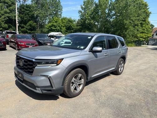 Lunar Silver Metallic 2024 Honda Pilot EX-L