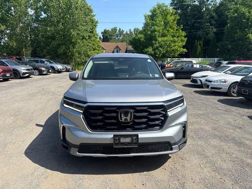 Lunar Silver Metallic 2024 Honda Pilot EX-L