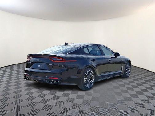 Aurora Black 2018 Kia Stinger Premium