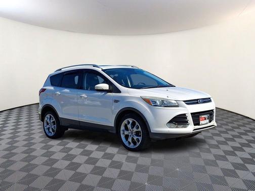 White Platinum Metallic Tri-Coat 2016 Ford Escape Titanium
