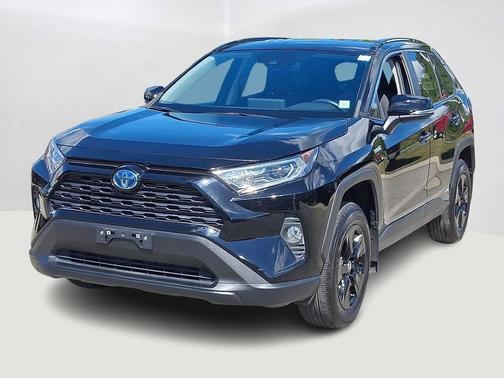 2021 Toyota RAV4 Hybrid XLE