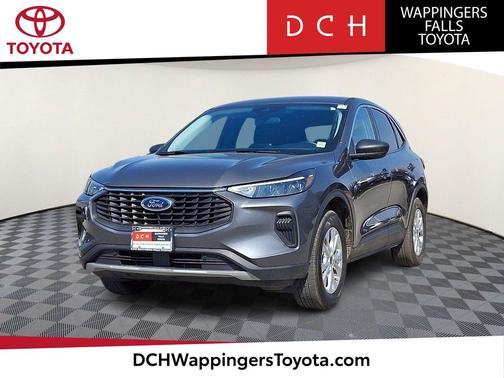 Carbonized Gray Metallic 2024 Ford Escape Active