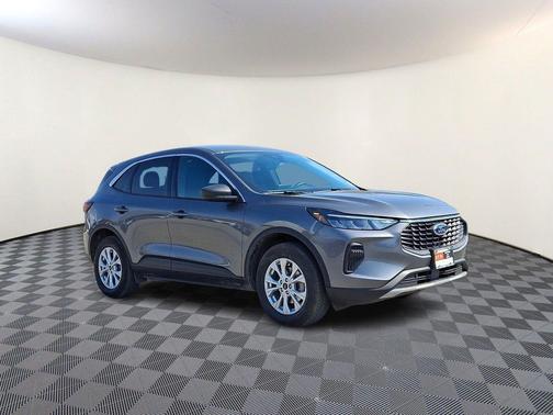 Carbonized Gray Metallic 2024 Ford Escape Active