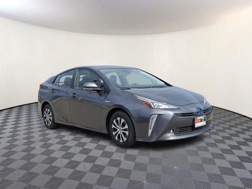 2021 Toyota Prius LE