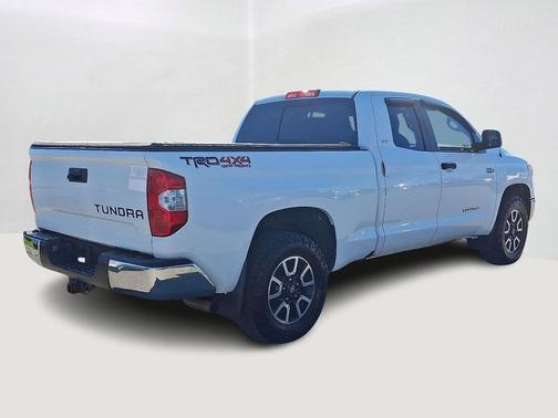 2017 Toyota Tundra SR5
