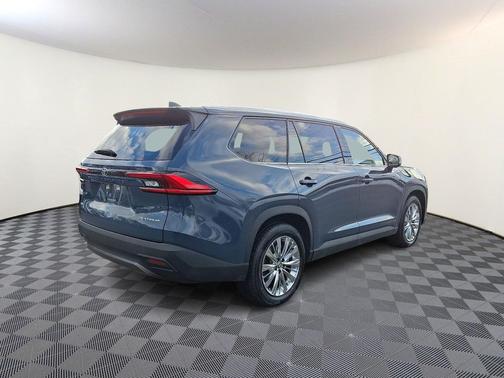 2024 Toyota Grand Highlander Platinum