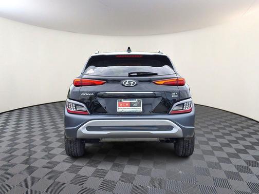 Ultra Black 2022 Hyundai KONA Limited