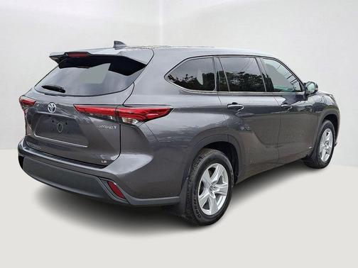 2022 Toyota Highlander Hybrid LE