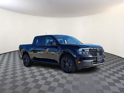 Shadow Black 2024 Ford Maverick Lariat