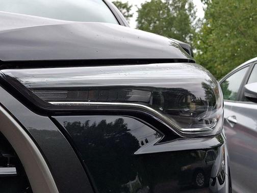 Jet Black 2023 Toyota Corolla Cross XLE
