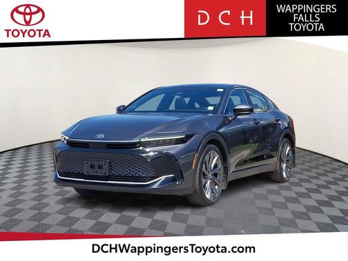 Magnetic Gray Metallic 2024 Toyota Crown Limited