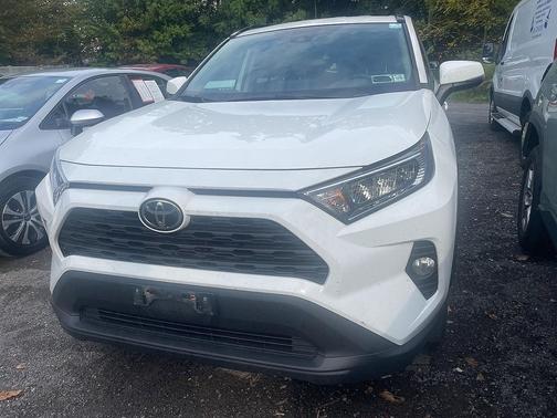 2020 Toyota RAV4 XLE