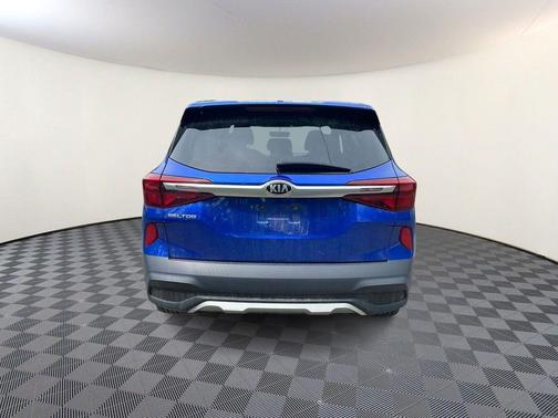 Neptune Blue 2021 Kia Seltos LX