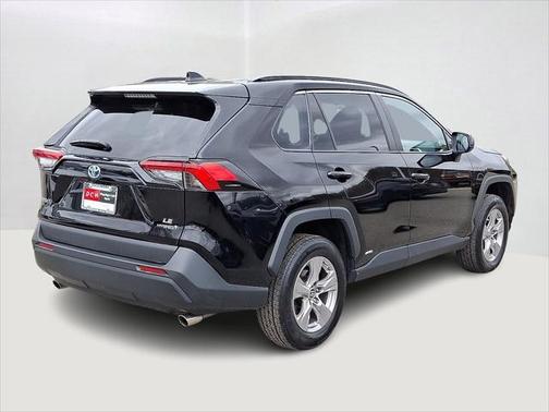 2022 Toyota RAV4 Hybrid LE