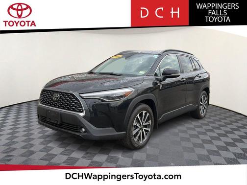 Jet Black 2022 Toyota Corolla Cross XLE