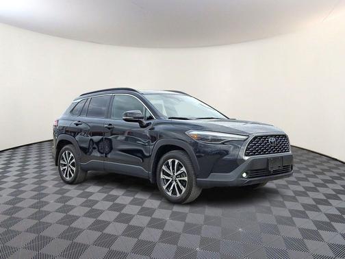 2022 Toyota Corolla Cross XLE