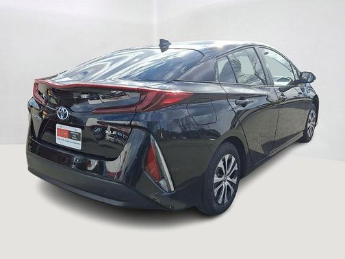 2022 Toyota Prius Prime XLE