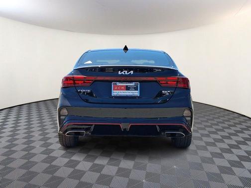 Aurora Black 2023 Kia Forte GT