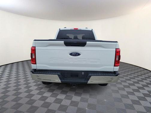 Oxford White 2023 Ford F-150 XLT