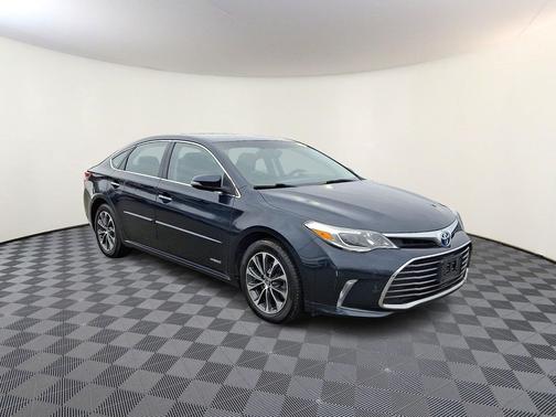 2016 Toyota Avalon Hybrid XLE Premium