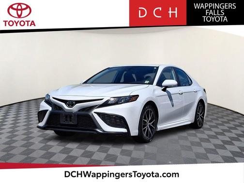 Ice Cap 2023 Toyota Camry SE