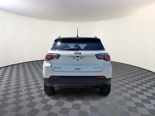 White Clearcoat 2019 Jeep Compass Limited