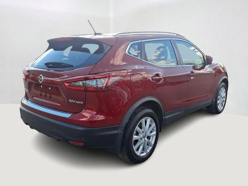 2022 Nissan Rogue Sport SV