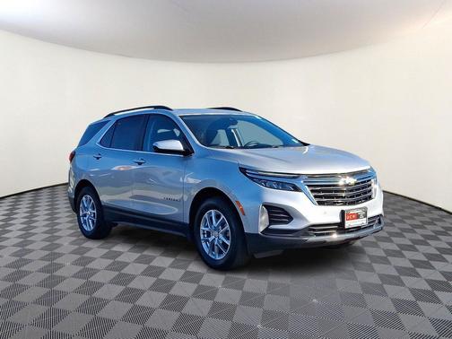 Silver Ice Metallic 2022 Chevrolet Equinox 1LT