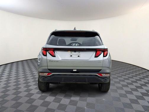 Shimmering Silver 2024 Hyundai TUCSON SEL