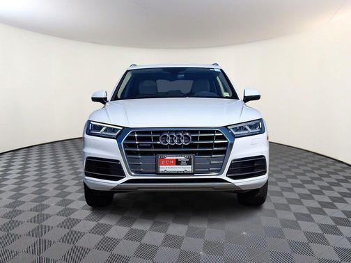 Ibis White 2018 Audi Q5 2.0T Tech Premium
