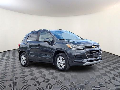 Nightfall Gray Metallic 2018 Chevrolet Trax LT