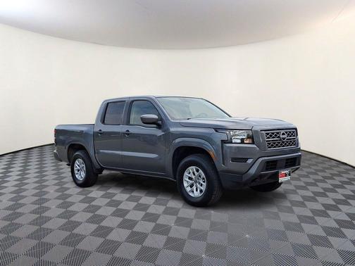 Gun Metallic 2024 Nissan Frontier SV