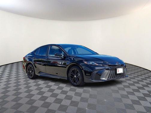Midnight Black Metallic 2025 Toyota Camry SE