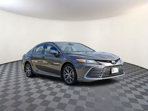 Predawn Gray Mica 2023 Toyota Camry XLE