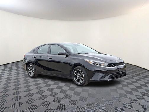 Aurora Black 2023 Kia Forte LXS