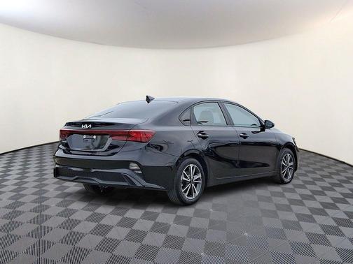 Aurora Black 2023 Kia Forte LXS