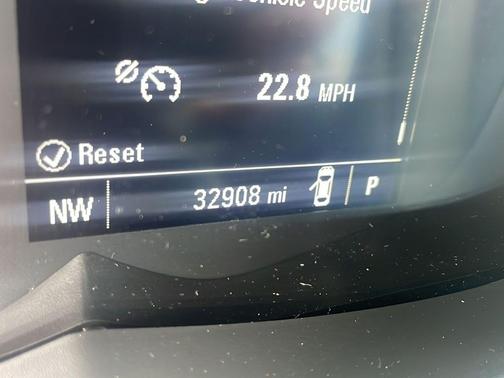 Mosaic Black Metallic 2022 Chevrolet Trax LS