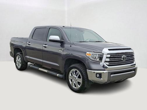 2019 Toyota Tundra SR5