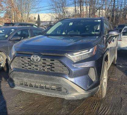 2025 Toyota RAV4 XLE