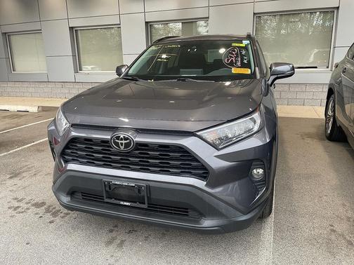 2021 Toyota RAV4 XLE