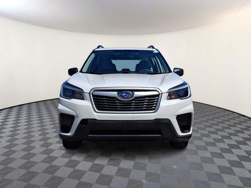Crystal White Pearl 2021 Subaru Forester Base
