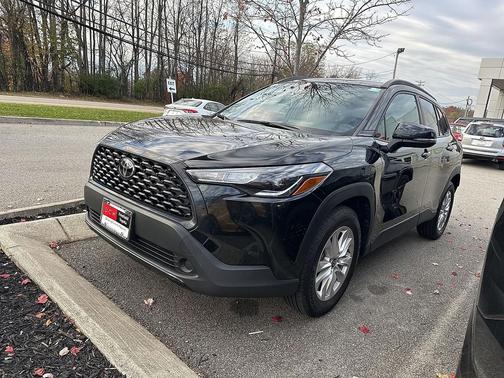 2024 Toyota Corolla Cross LE