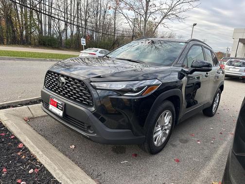 2024 Toyota Corolla Cross LE