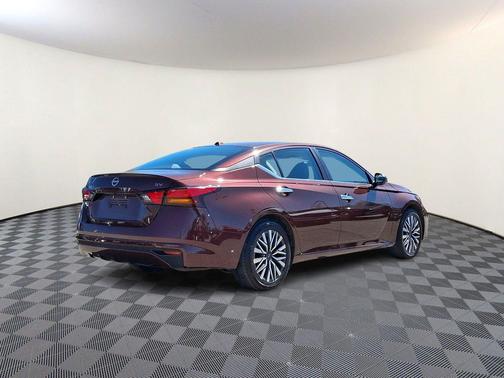 Garnet Pearl Metallic 2024 Nissan Altima 2.5 SV