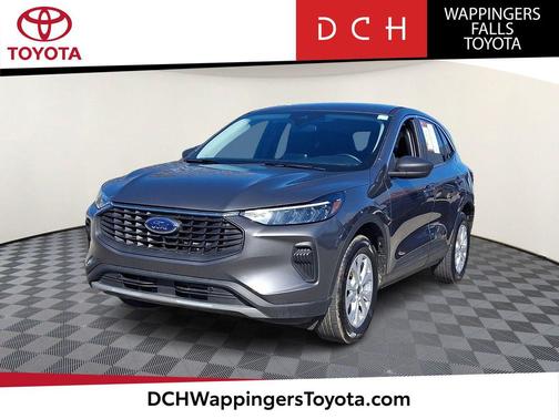 Carbonized Gray Metallic 2024 Ford Escape Active