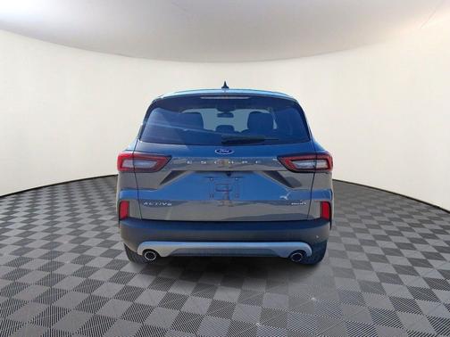 Carbonized Gray Metallic 2024 Ford Escape Active