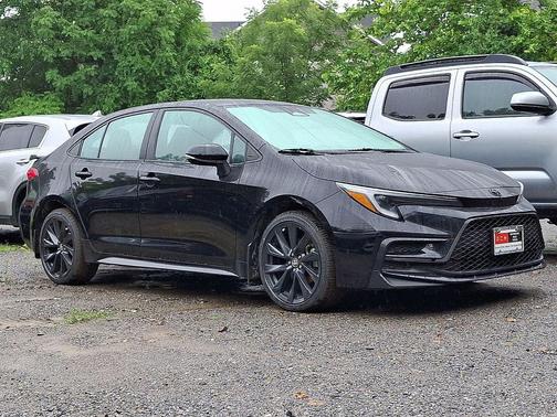 Midnight Black Metallic 2023 Toyota Corolla SE