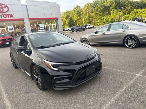 Midnight Black Metallic 2023 Toyota Corolla SE
