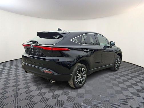 2023 Toyota Venza LE